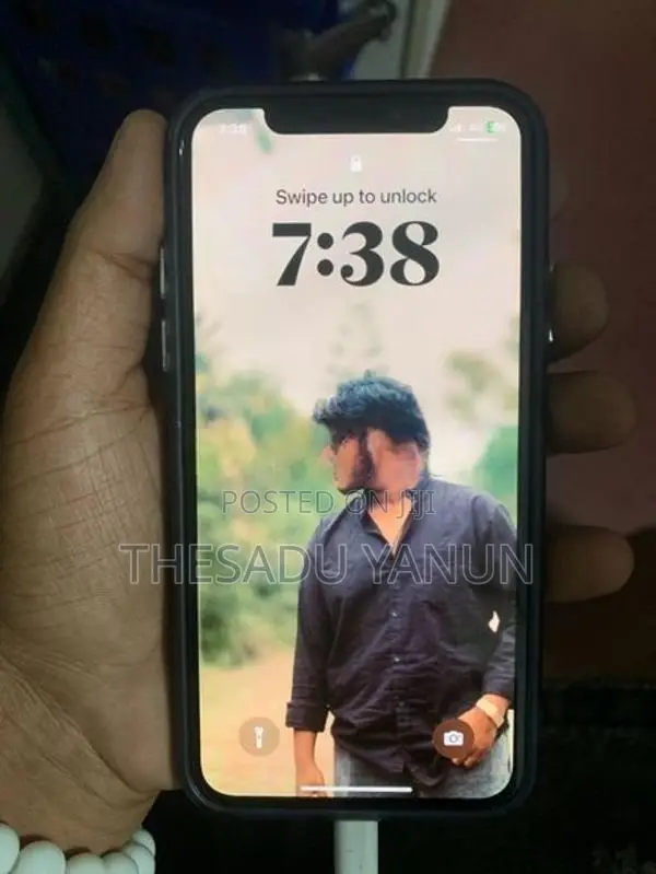 Apple iPhone X (Used)