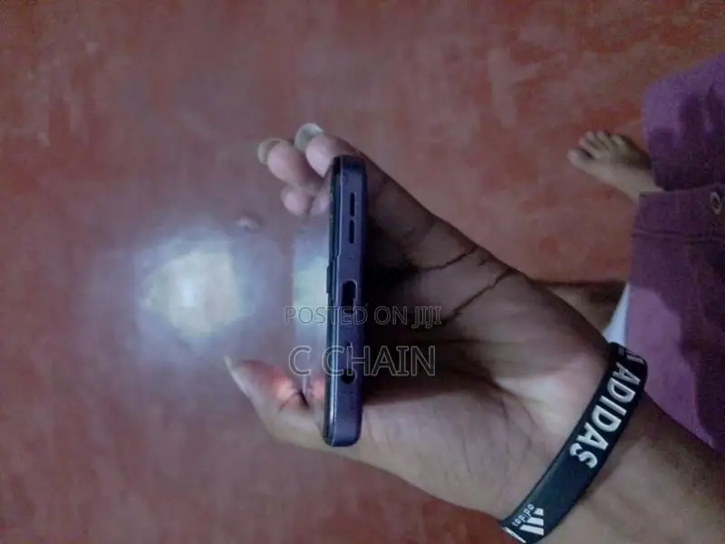 HMD Crest Max (Used)