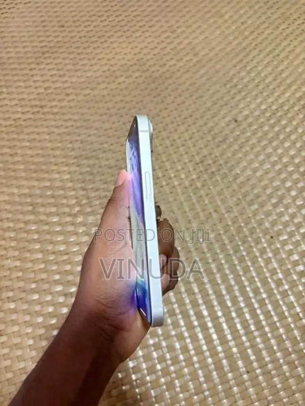 Apple iPhone 14 (Used)