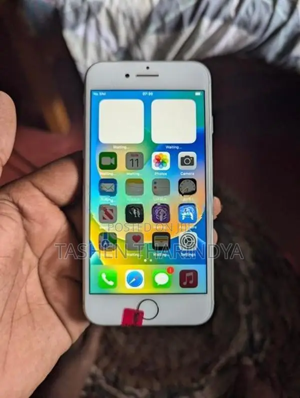 Apple iPhone 8 (Used)
