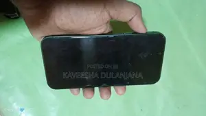 Apple iPhone 13 (Used)
