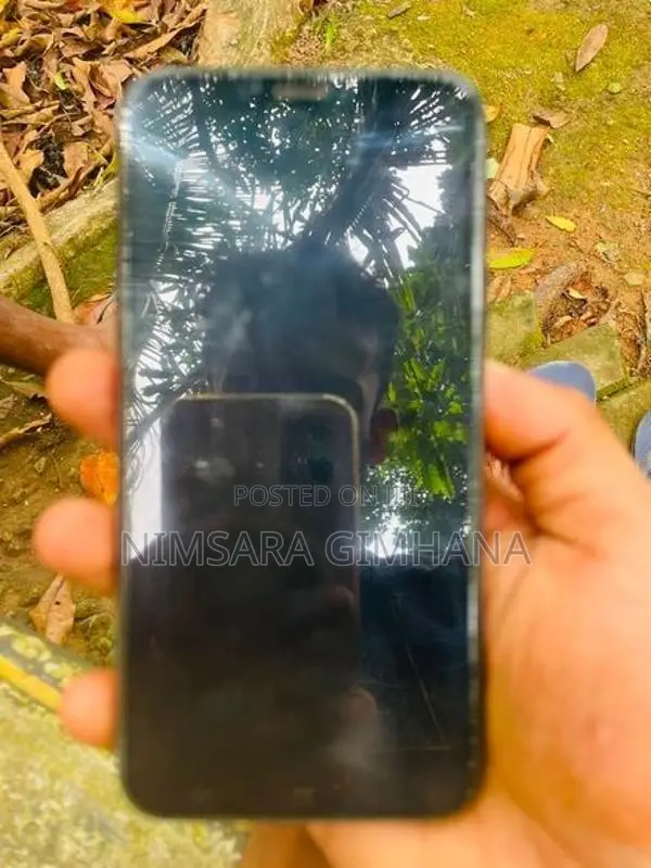 Apple iPhone 11 Pro (Used)