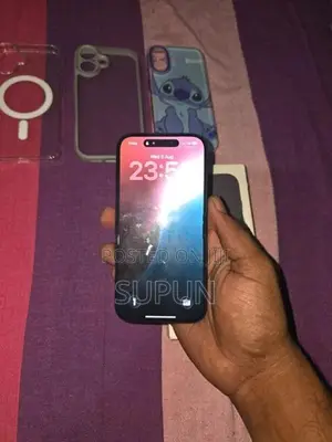 Apple iPhone 16 128GB (Used)