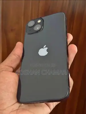 Apple iPhone 13 (Used)