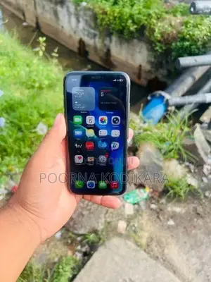 Apple iPhone 11 (Used)