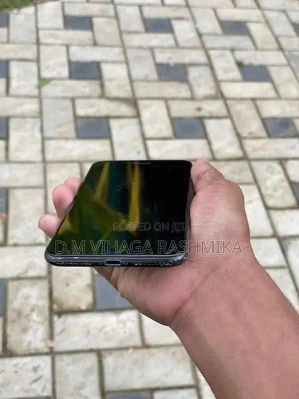 Apple iPhone 7 Plus i phone (Used)