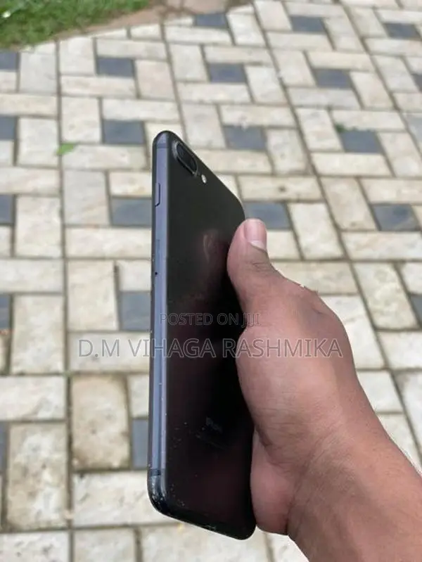 Apple iPhone 7 Plus i phone (Used)