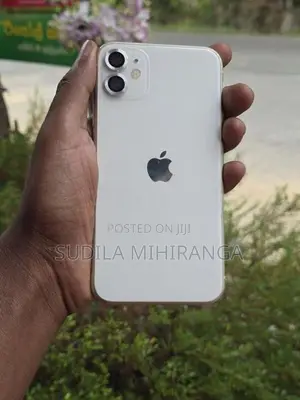 Apple iPhone 11 (Used)