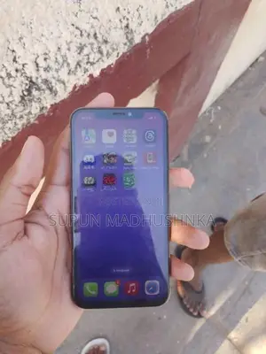 Apple iPhone X (Used)