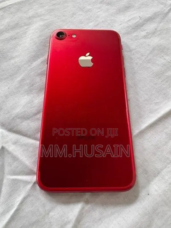 Apple iPhone 7 Red (Used)