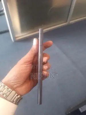 Samsung Galaxy S22 Ultra (Used)