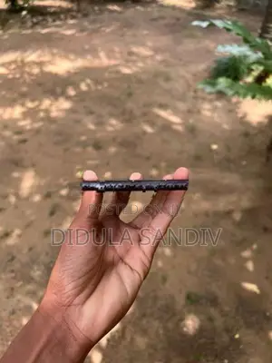Apple iPhone 8 (Used)