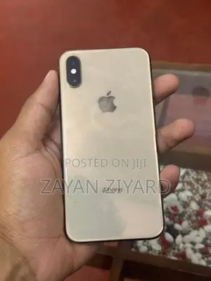 Apple iPhone XS (Used)
