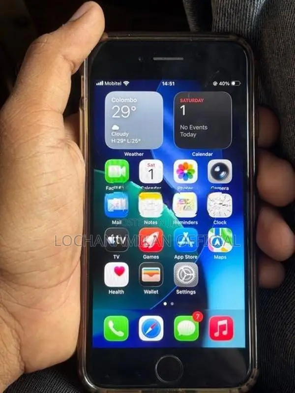 Apple iPhone SE 2 (Used)