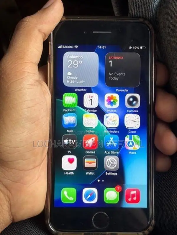 Apple iPhone SE 2 (Used)