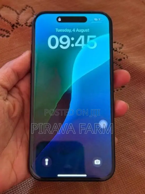 Apple iPhone 15 (Used)
