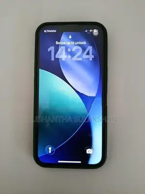 Apple iPhone 13 (Used)