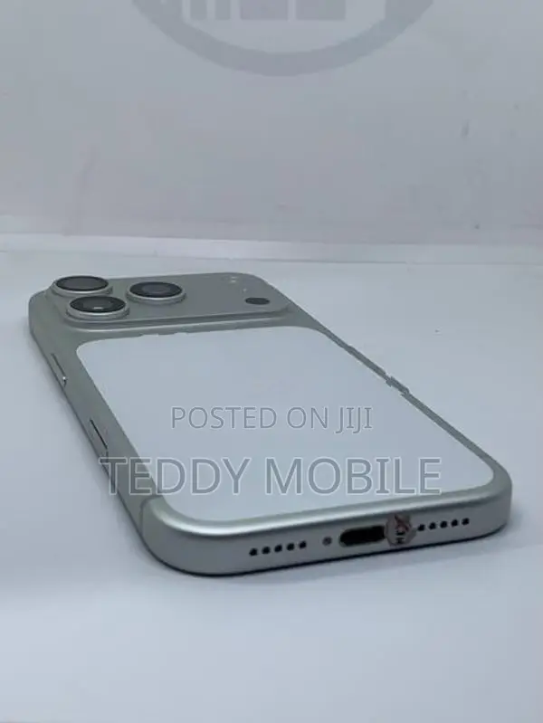 Apple iPhone 17 Pro (Used)