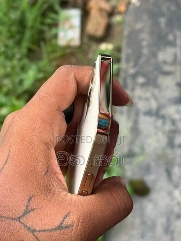 Apple iPhone 12 Pro 256gb (Used)