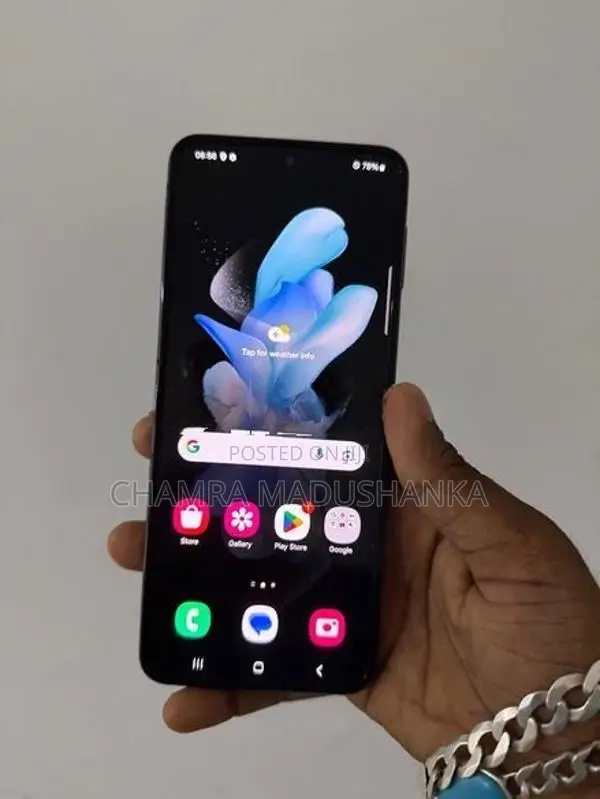 Samsung Z Flip 4 (Used)
