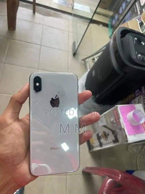 Apple iPhone X (Used)