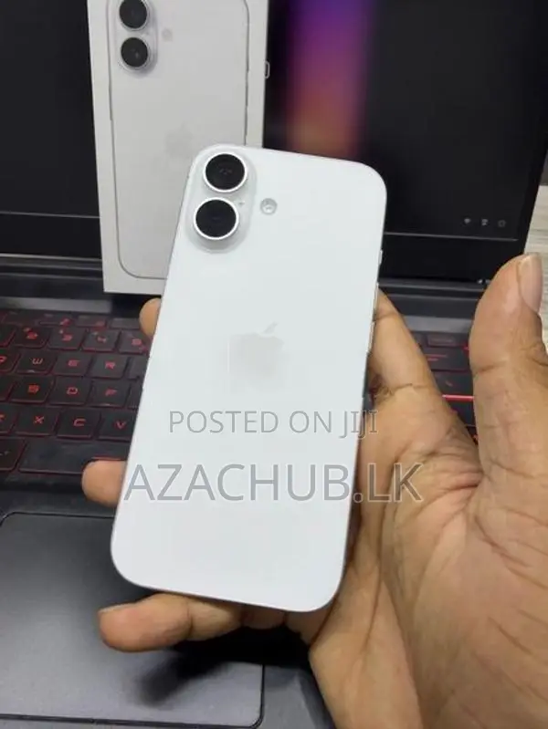 Apple iPhone 17 256GB (Used)