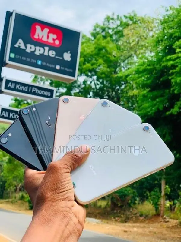 Apple iPhone 8 (Used)