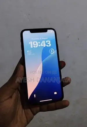 Apple iPhone XS (Used)