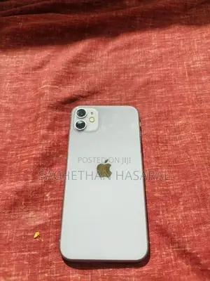 Apple iPhone 11 (Used)