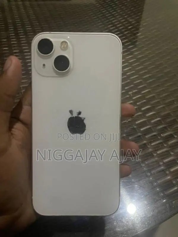 Apple iPhone 13 (Used)