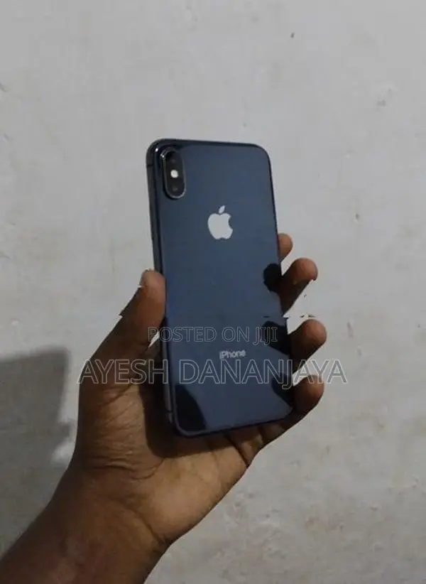 Apple iPhone XS (Used)
