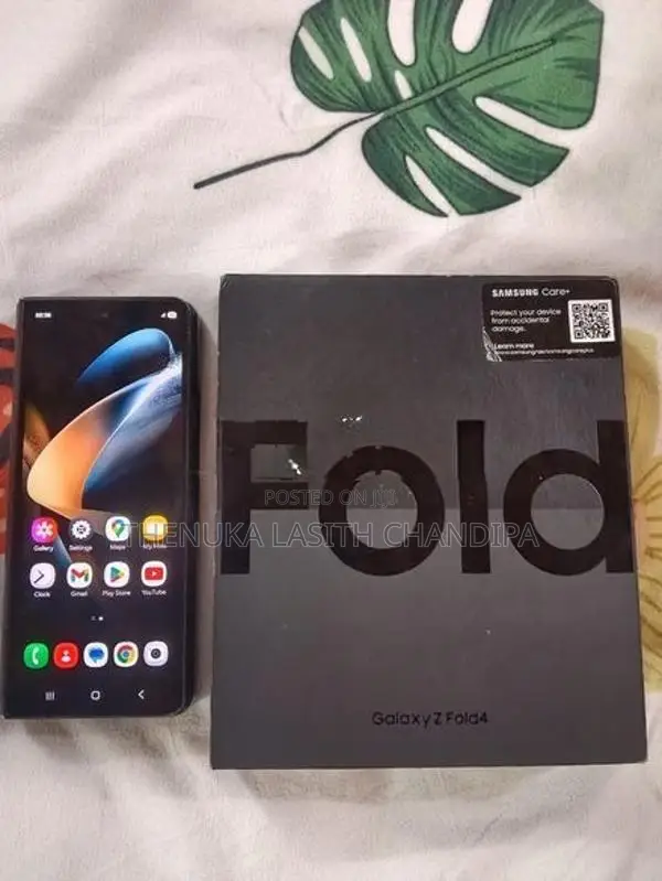 Samsung Z Fold 4 512GB (Used)