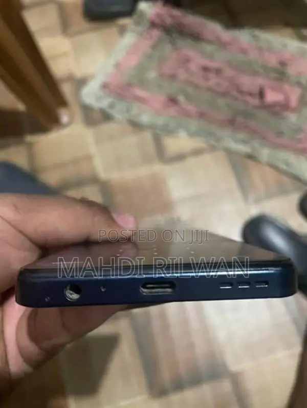 ZTE nubia V60 Design (Used)