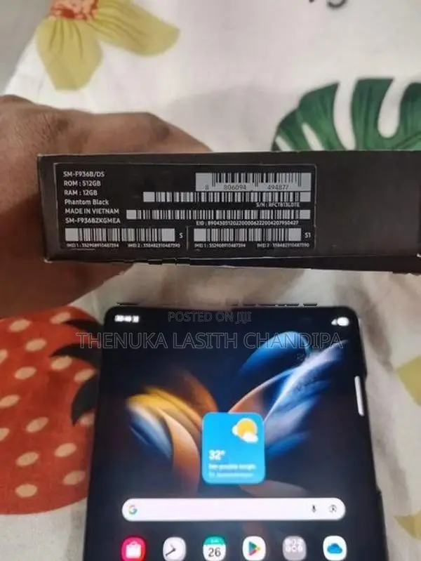 Samsung Z Fold 4 512GB (Used)