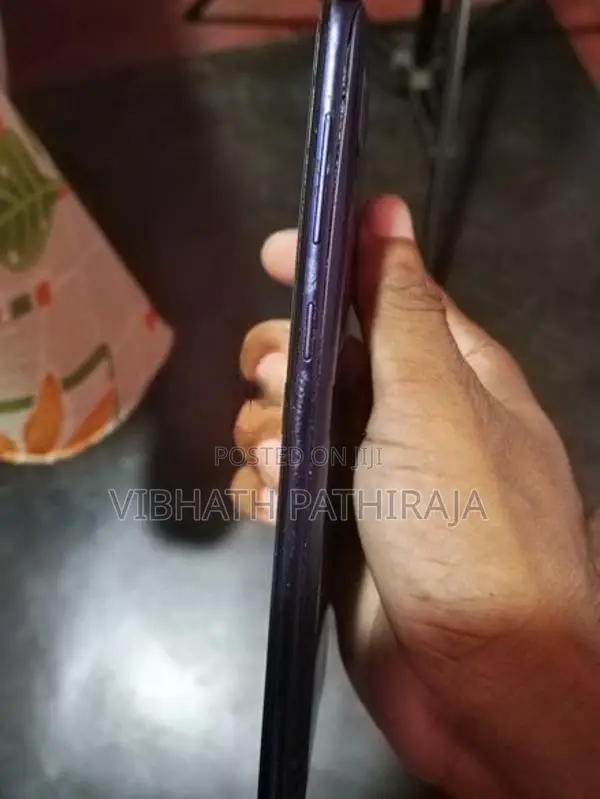 Samsung Galaxy A20 (Used)