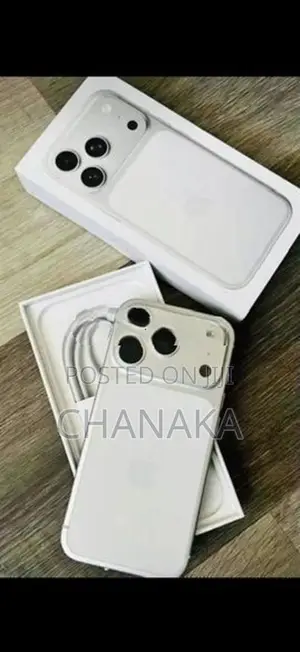 Apple iPhone 17 Pro Max Silver (Used)
