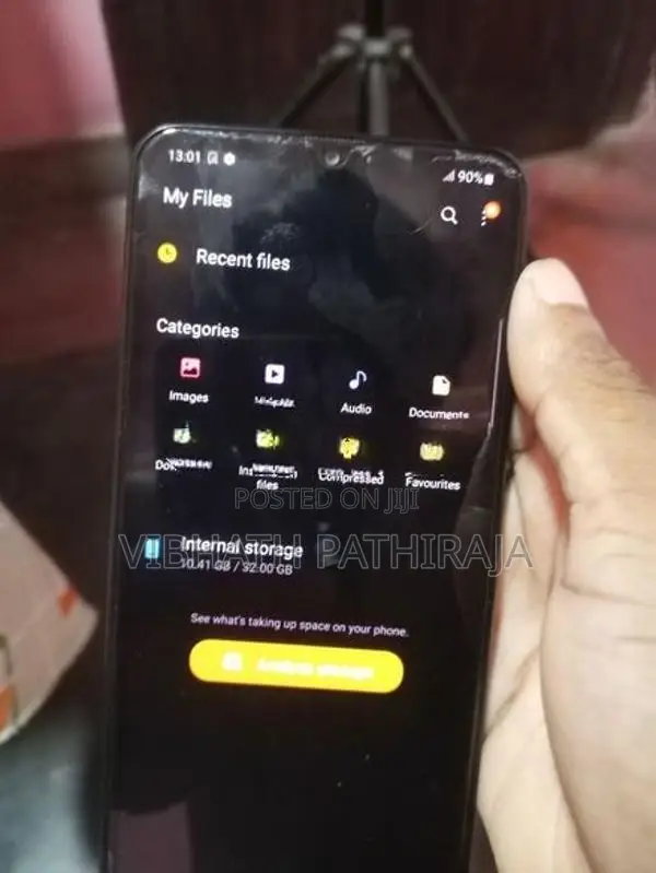 Samsung Galaxy A20 (Used)