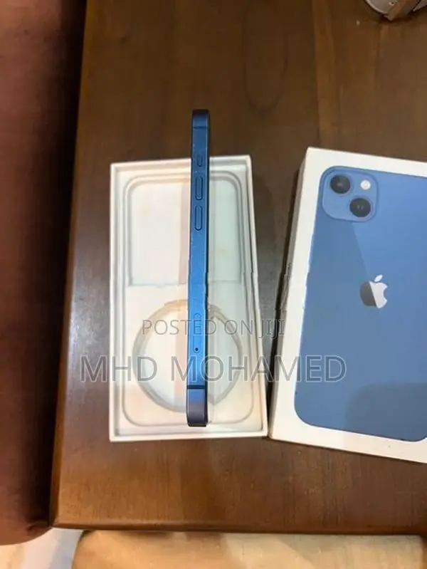 Apple iPhone 13 (Used)