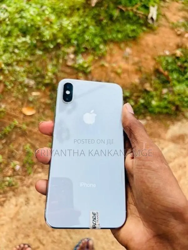 Apple iPhone X (Used)