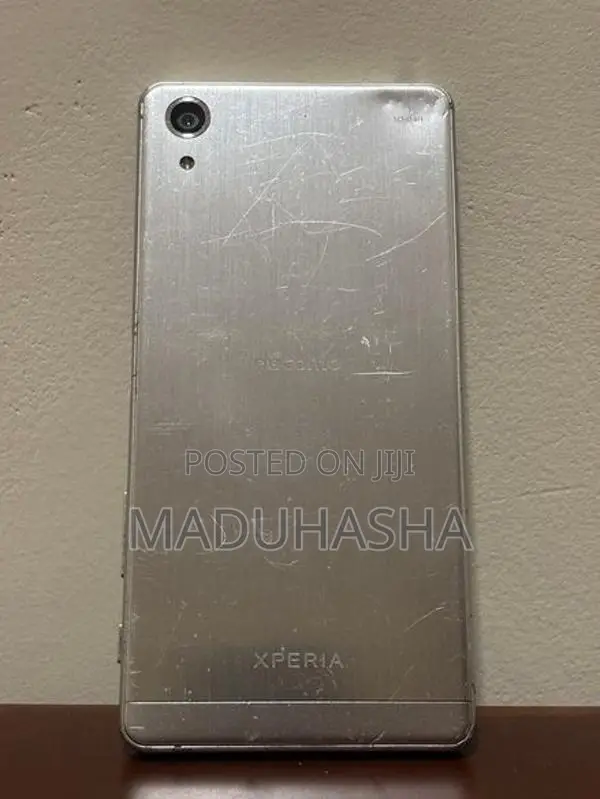 Sony Xperia X Performance Sliver (Used)