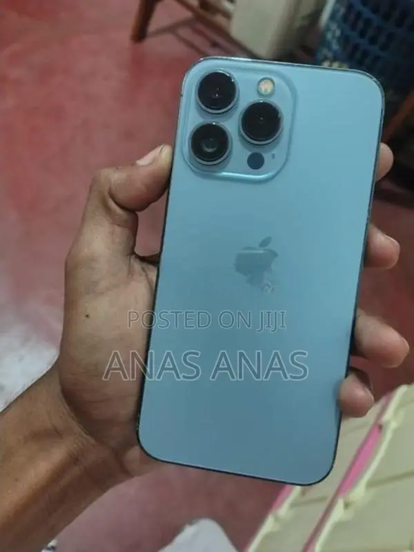 Apple iPhone 13 Pro (Used)
