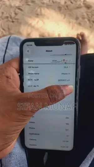 Apple iPhone 11 (Used)
