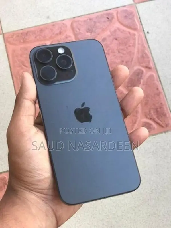 Apple iPhone 15 Pro Max (Used)