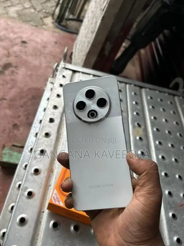 Tecno Spark spark30 (Used)