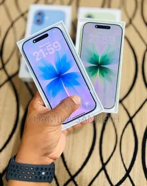 Apple iPhone 17 256GB (Used)