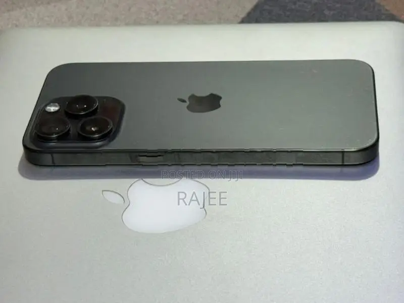 Apple iPhone 15 Pro Max (Used)