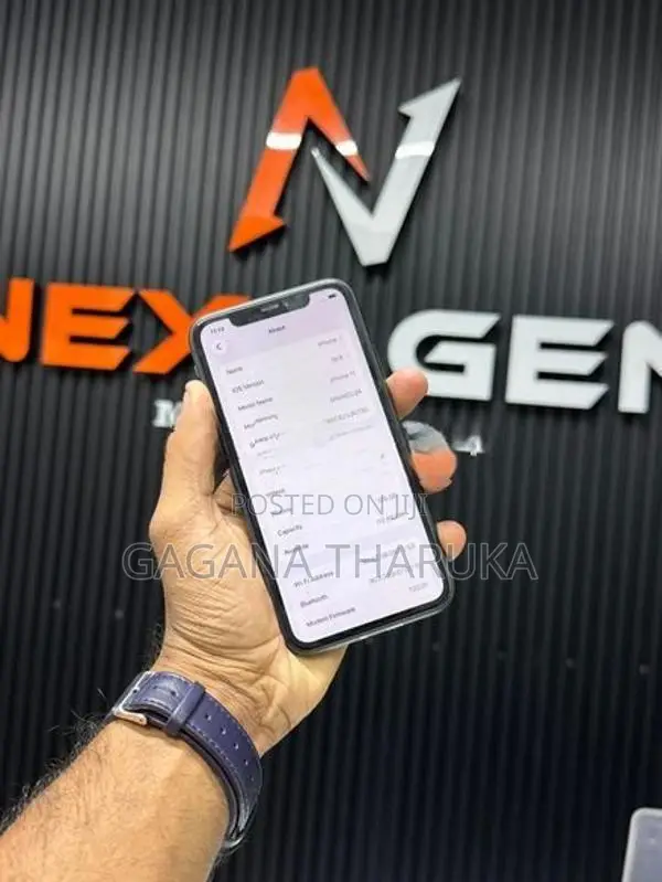 Apple iPhone 11 (Used)