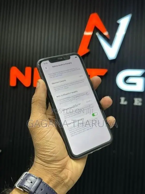 Apple iPhone 11 (Used)