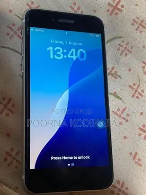 Apple iPhone SE 2 (Used)
