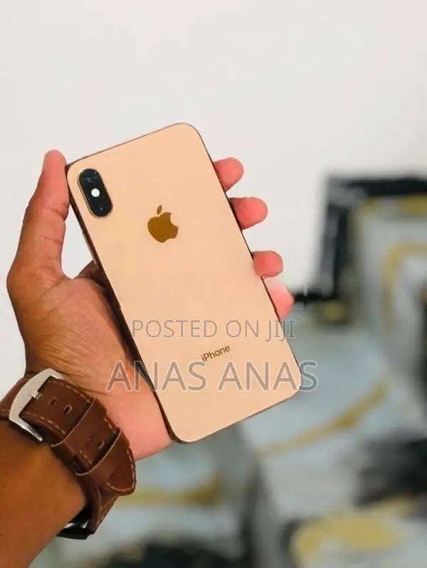 Apple iPhone XS (Used)